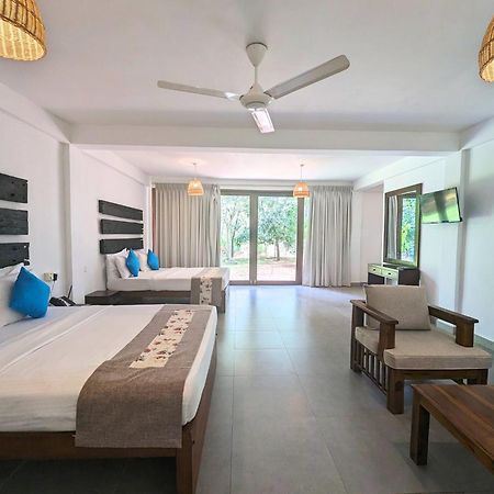 Pinthaliya Resort Sigiriya Buitenkant foto
