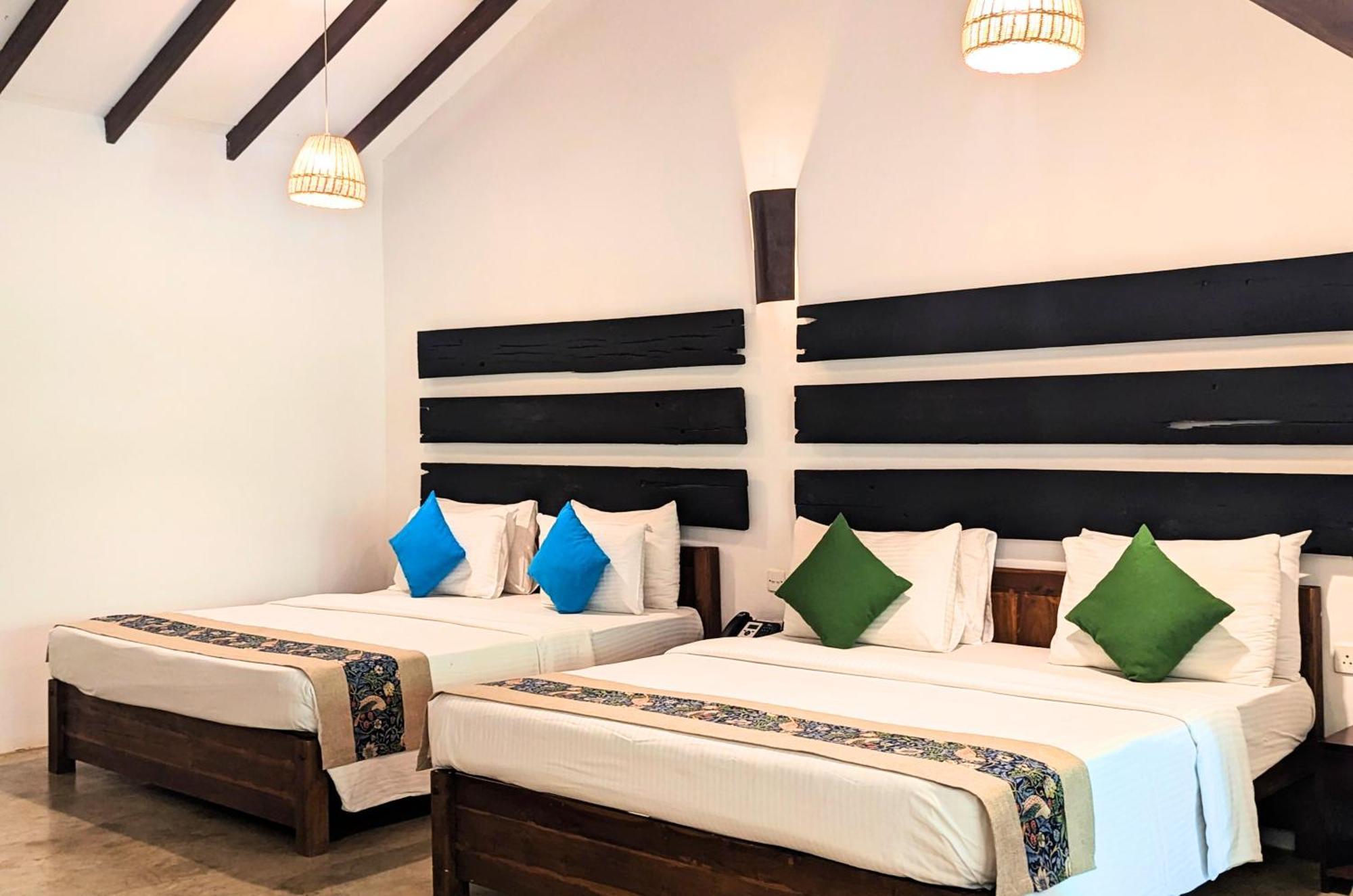 Pinthaliya Resort Sigiriya Buitenkant foto