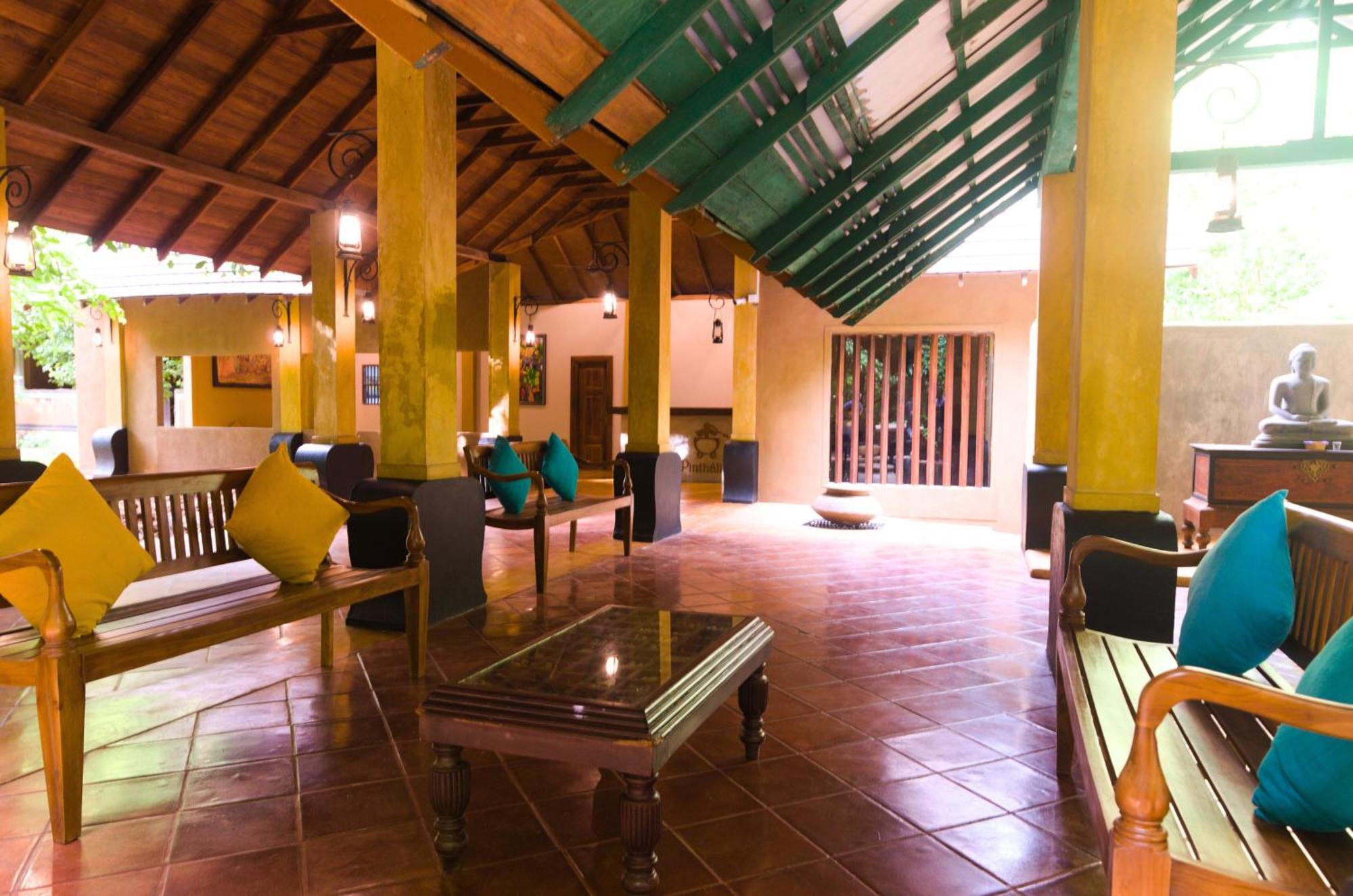 Pinthaliya Resort Sigiriya Buitenkant foto