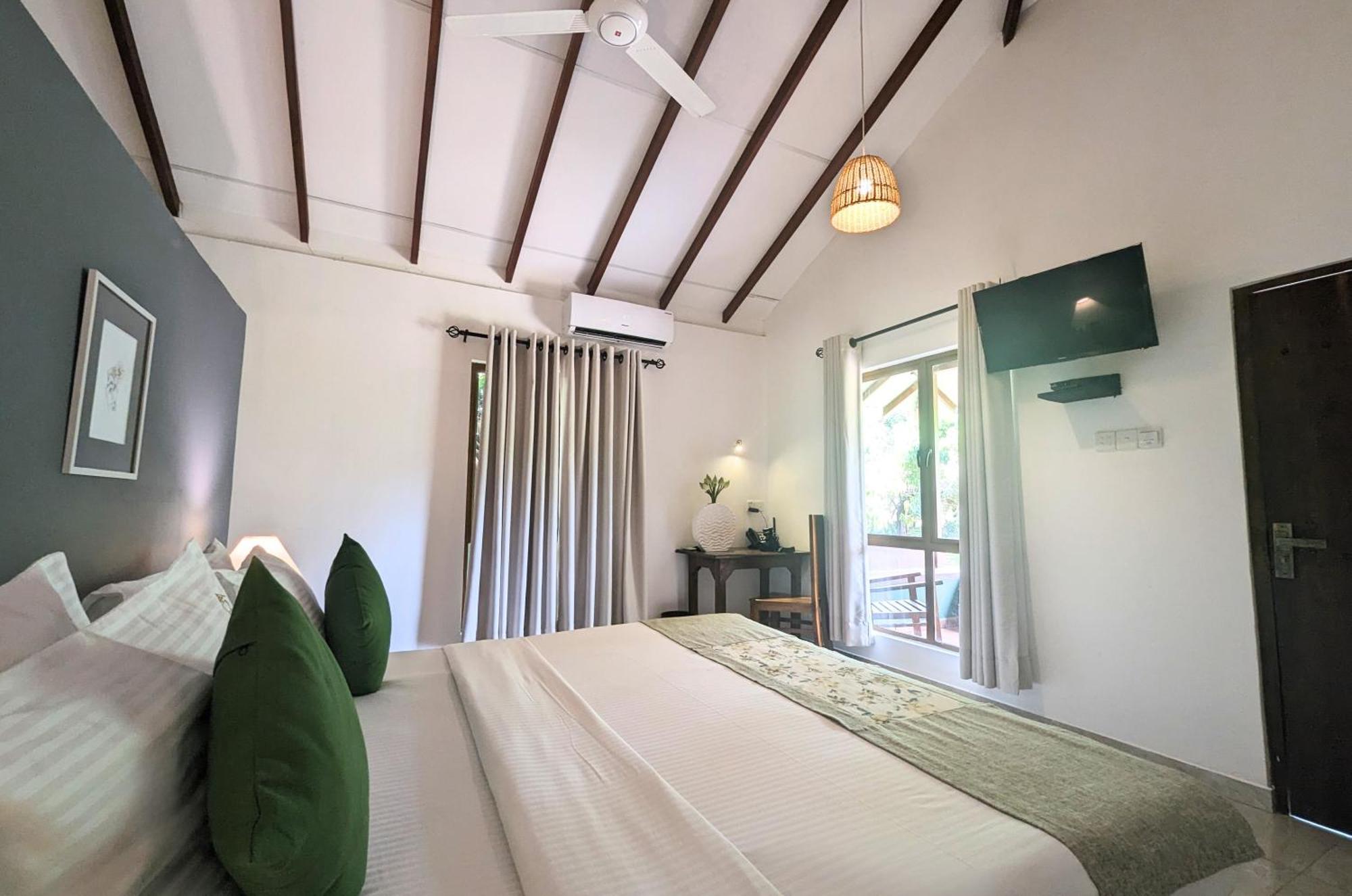 Pinthaliya Resort Sigiriya Buitenkant foto