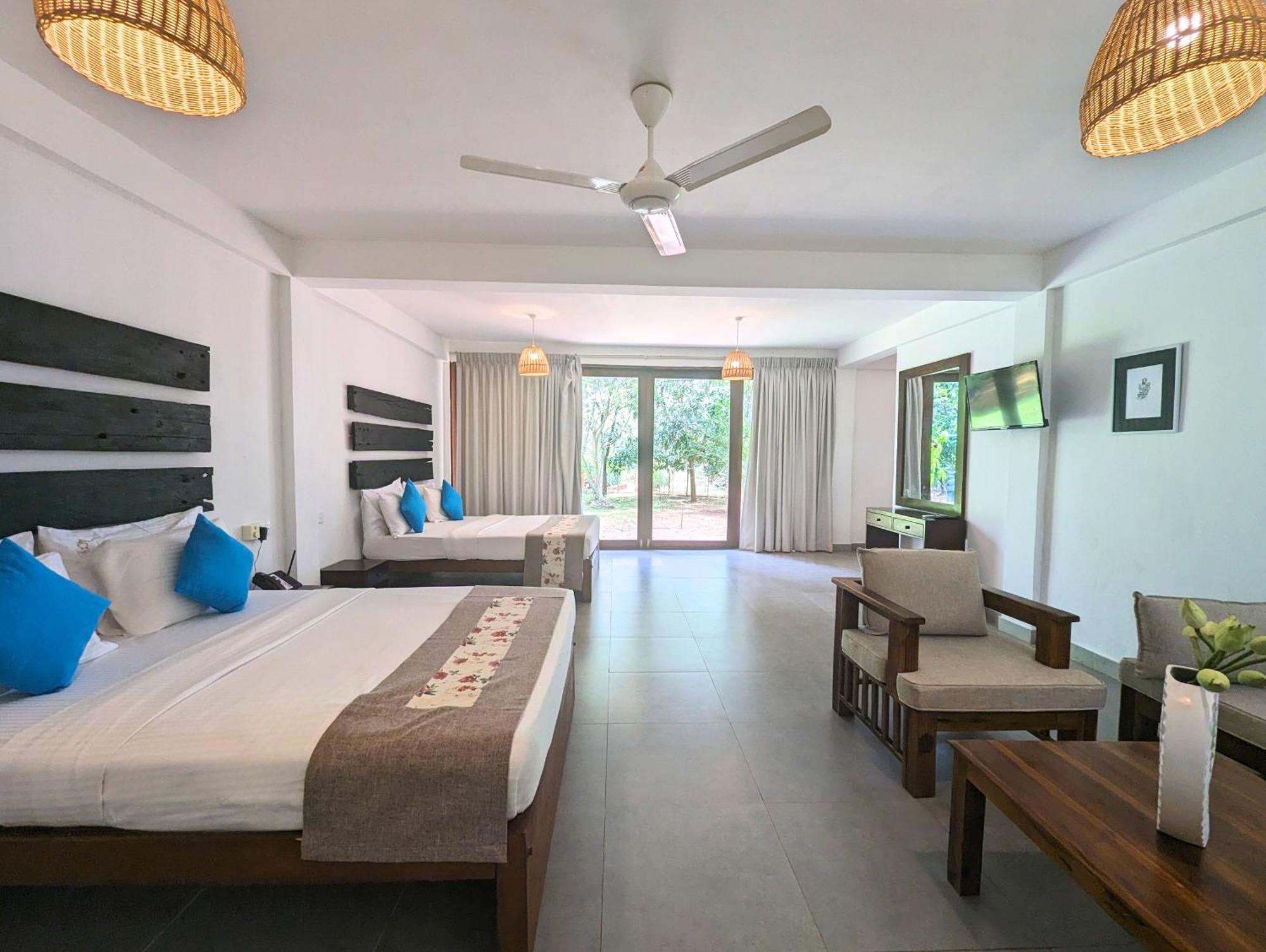 Pinthaliya Resort Sigiriya Buitenkant foto
