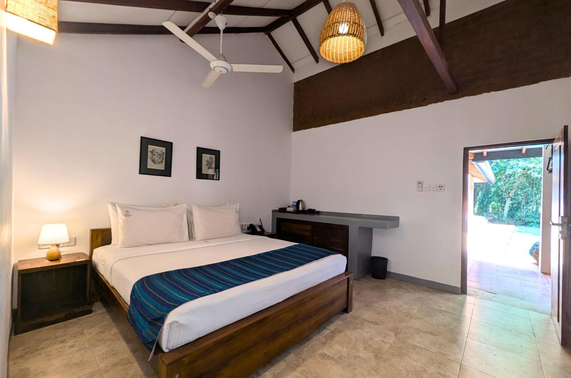 Pinthaliya Resort Sigiriya Buitenkant foto