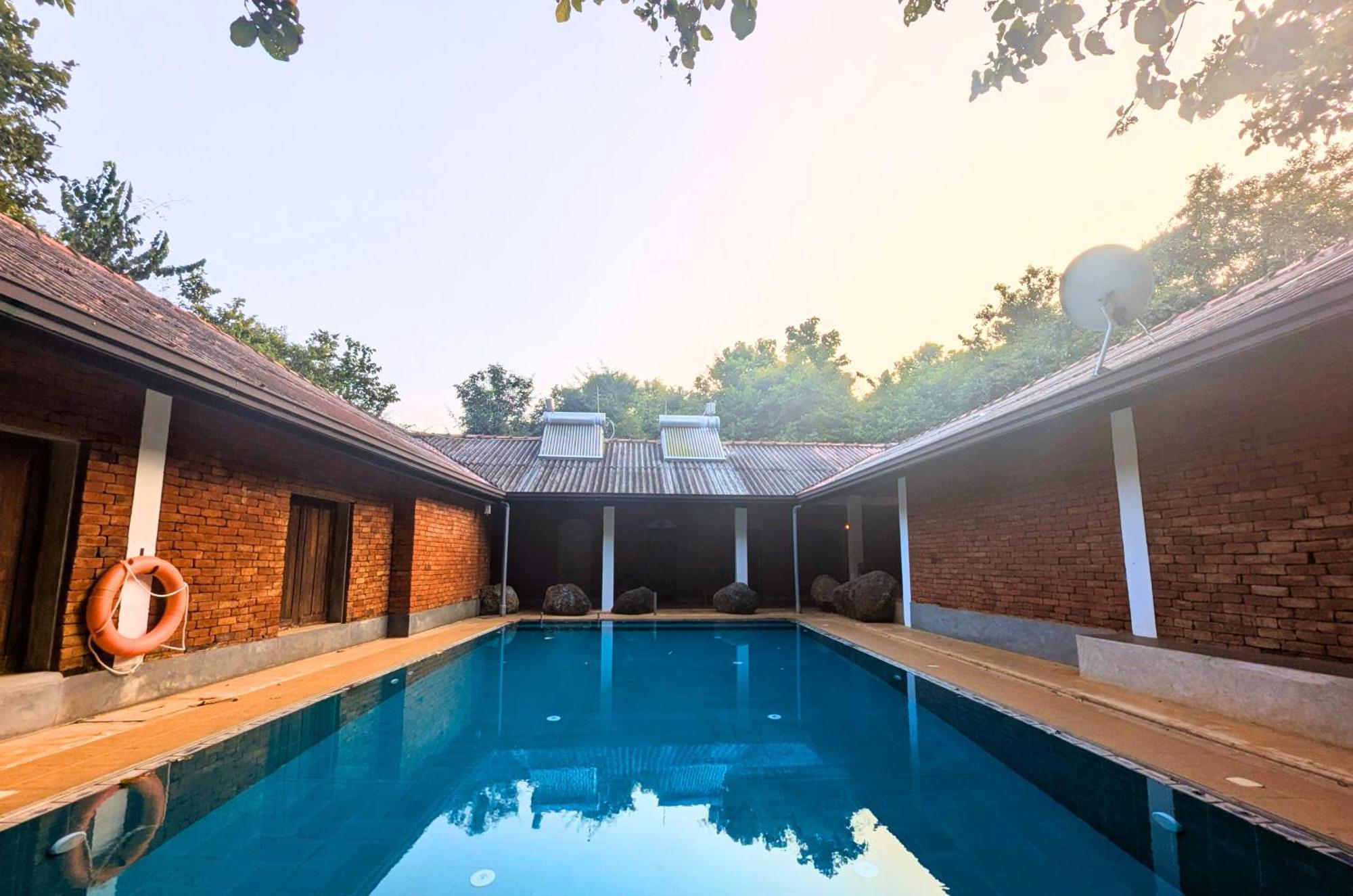 Pinthaliya Resort Sigiriya Buitenkant foto